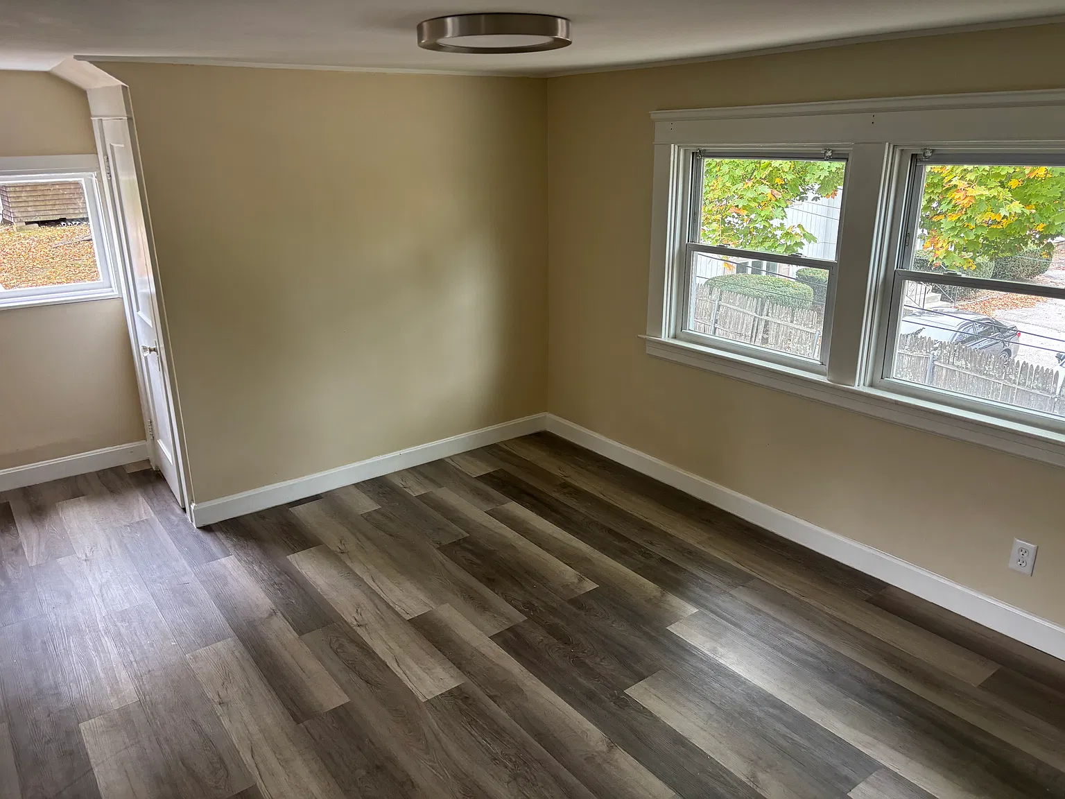 2 bed, $1,900 — Photo 4