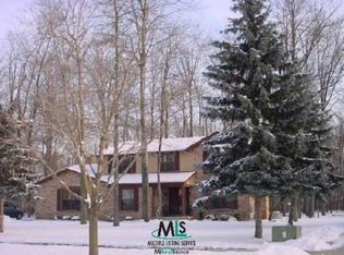 53238 N Sherwood Ln, Utica, MI 48315