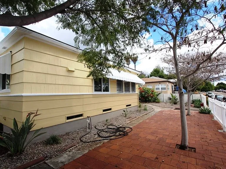 7102 Mohawk St — Photo 25