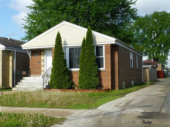 2nd image of 7914 S Richmond St