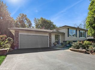 329 Council Ct, Schaumburg, IL 60193