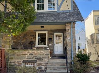 32 Chatham Rd, Ardmore, PA 19003