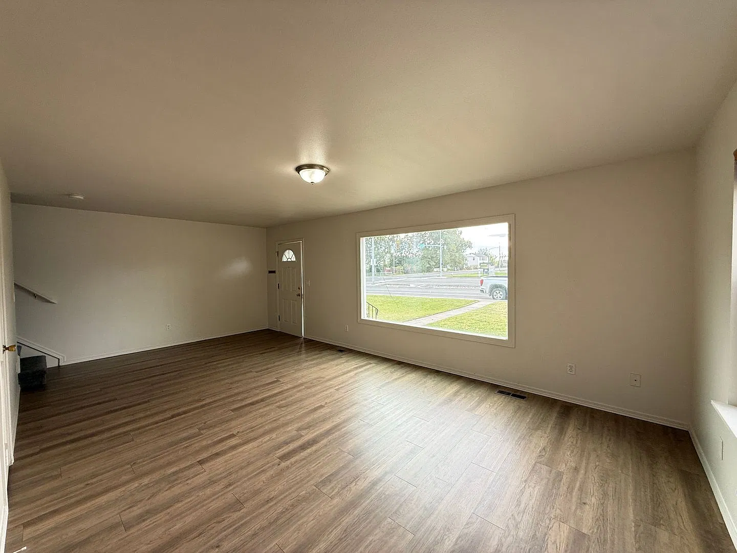 1404 Swift Blvd. — Photo 2