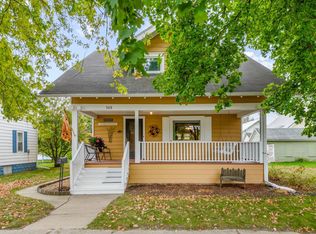 309 W 4th St, Sumner, IA 50674