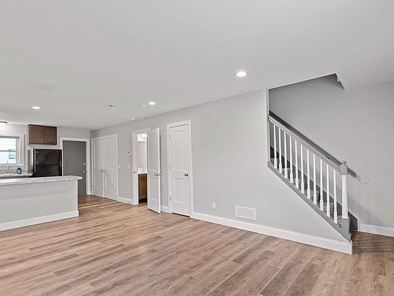 2nd image of 1111 Columbus Cir #B