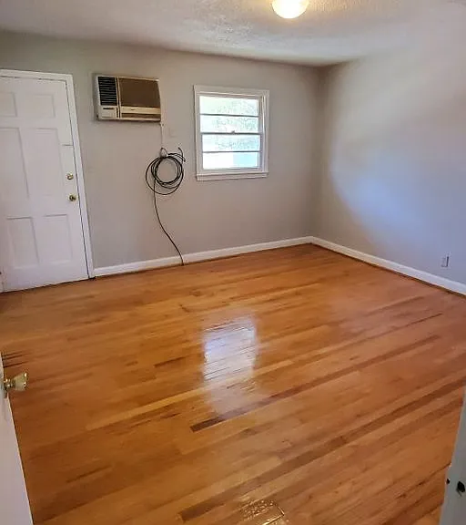 4160 James St #12 — Photo 2