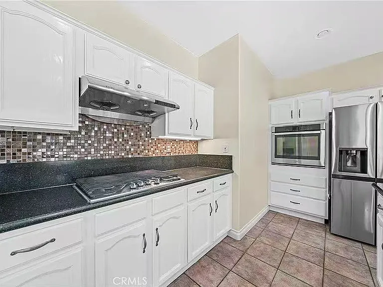 39647 Dartanian Pl — Photo 23