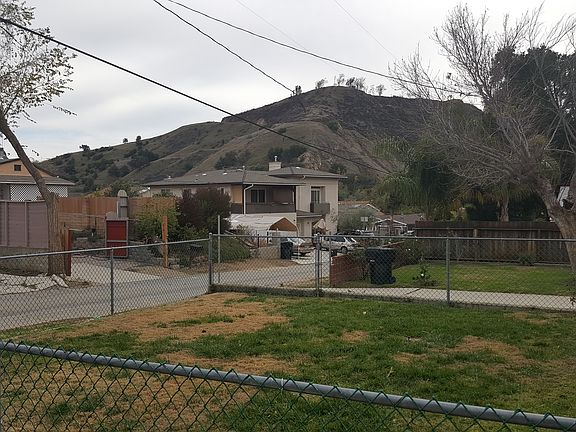 3rd image of 29017 Eveningside Dr