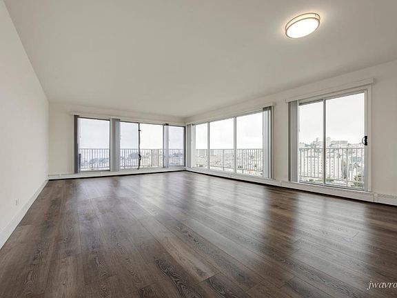 4th image of 2030 Vallejo St #303