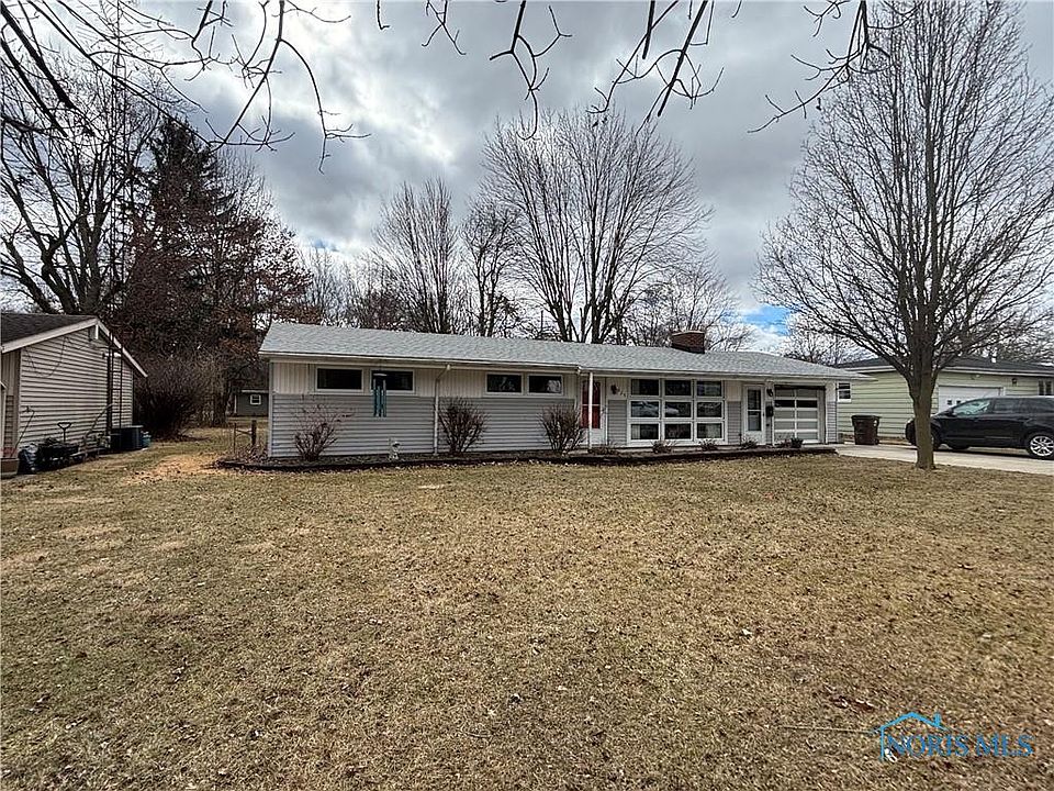 1st image of 225 Glenwood Dr