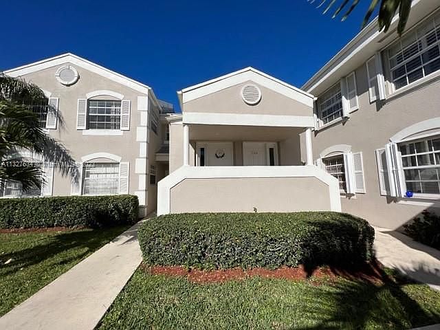 1st image of 2620 SE 21st Ct #204-B