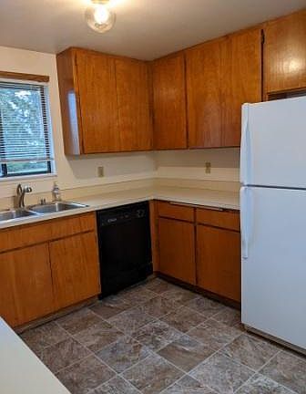 4th image of 4514 92nd St NE #B