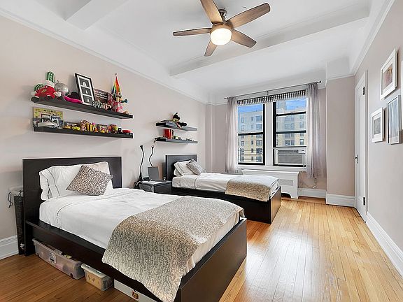 2nd image of 825 W End Ave #10-G