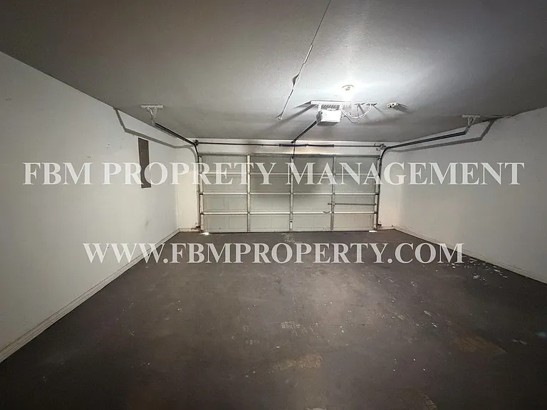 19 Country Club Place - 3 Bedroom, 2 Bathroom Home in Waxahachie, TX! — Photo 19