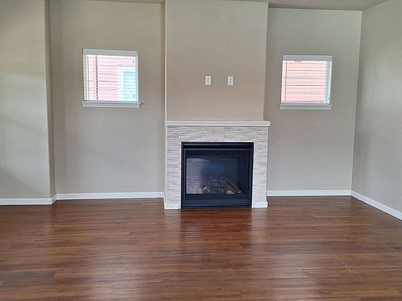 3rd image of 253 Hill St NE