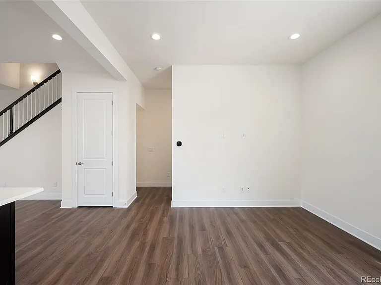5112 Ward Rd — Photo 7