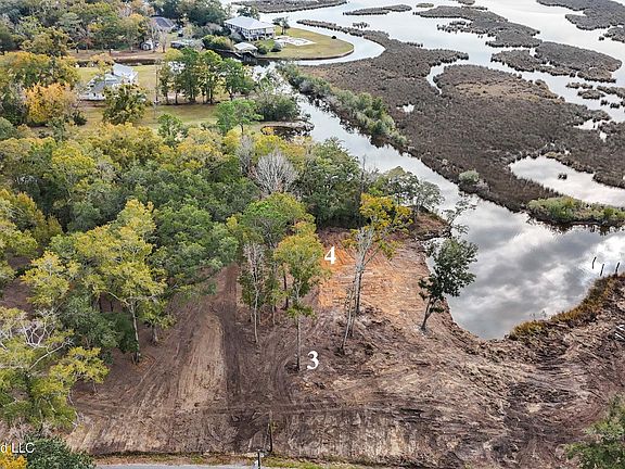 2nd image of Hemlock Ave