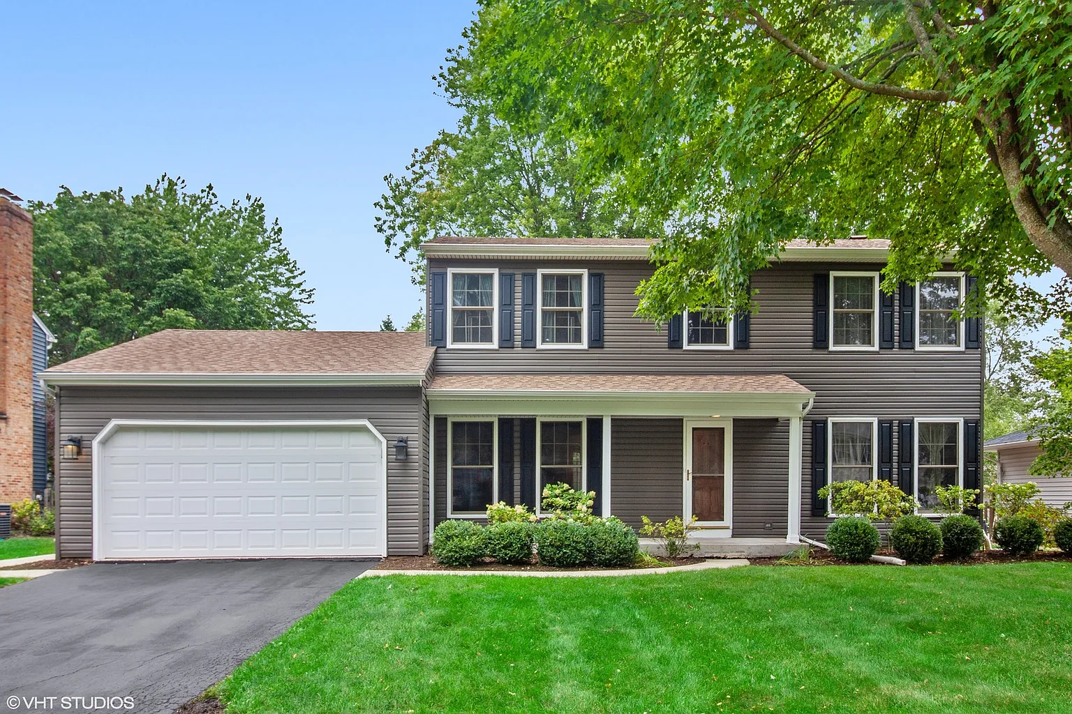 1919 Somerset Ln photo 1