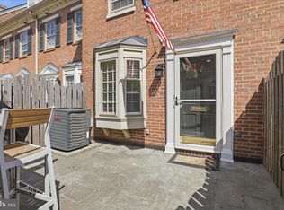 652 S Columbus St, Alexandria, VA 22314