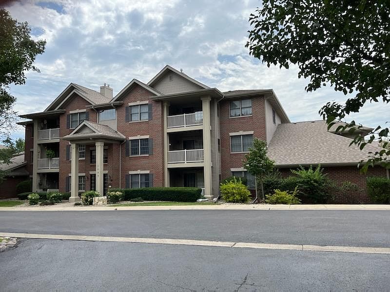 1649 White Oak Cir UNIT 1D, Munster, IN 46321 Zillow