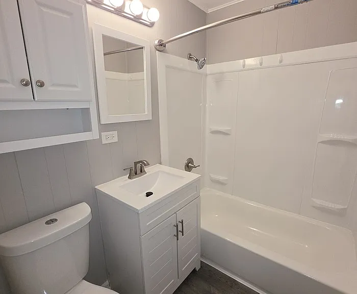 11421 Manchester Ave — Photo 8