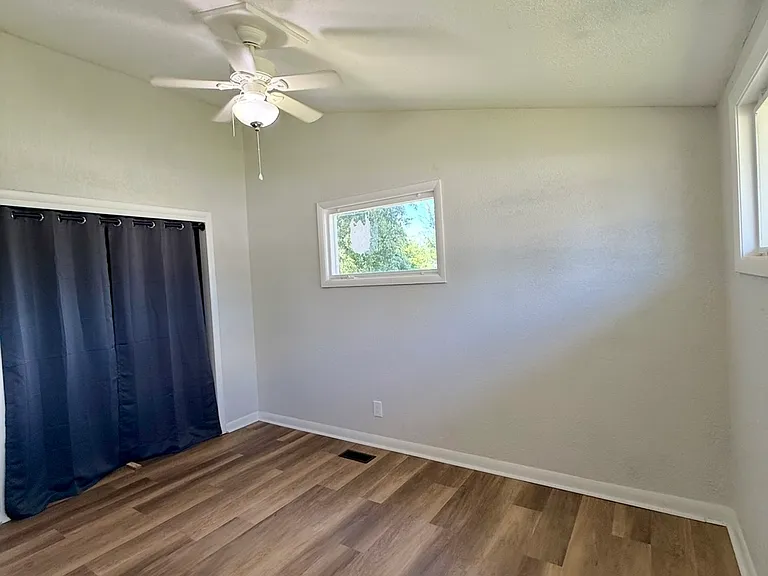 1207 Kingston Dr — Photo 12