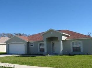 2750 Soaring Hawk Dr, Fort Myers, FL 33905