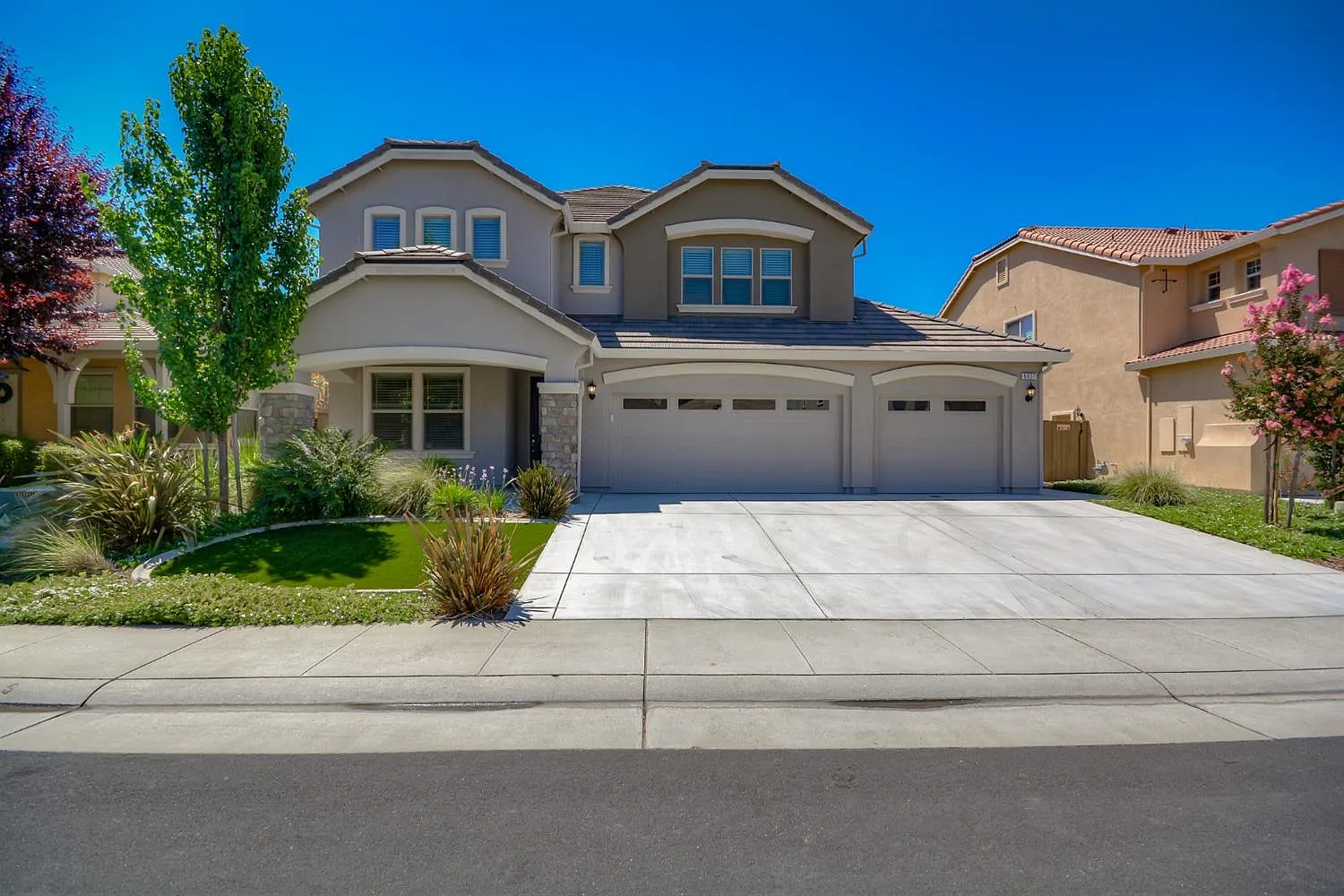 9837 Collie Way photo 1