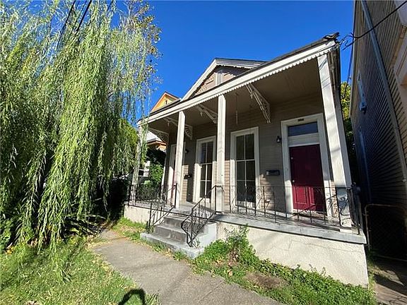 2nd image of 224 S Gayoso St