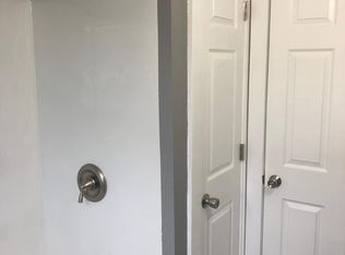 8 Lockwood St, Meriden, CT 06451