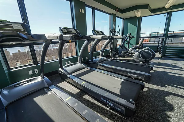 Rented by City Vista Inc | media 45