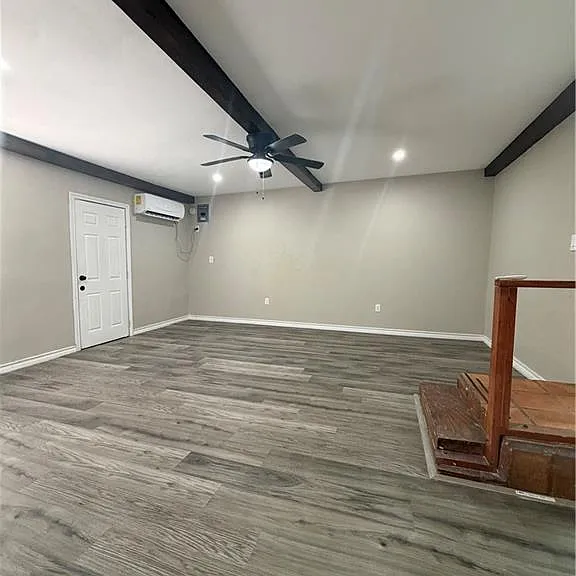700 E Sam Houston Blvd — Photo 20