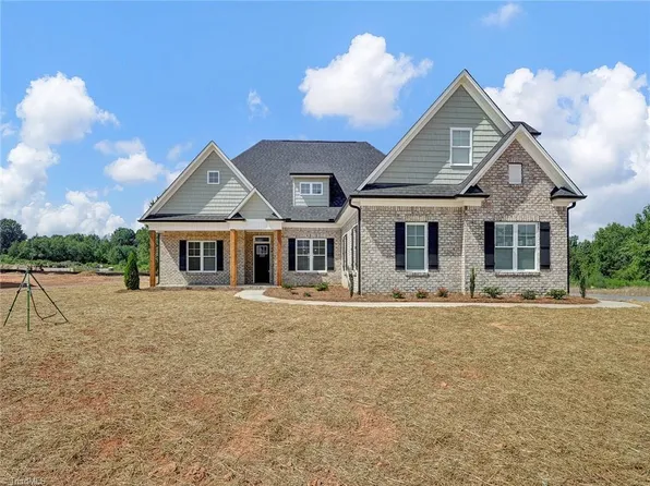 323 Painted Trails, Lexington, NC 27295