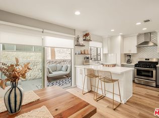 922 Lincoln Blvd APT 2, Santa Monica, CA 90403