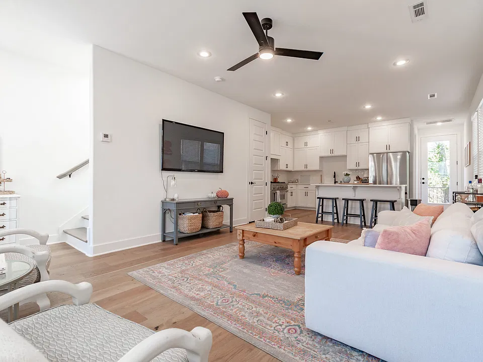 731 Jenkins Ave #1