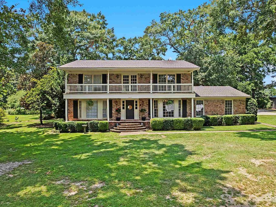 1st image of 14375 Oak Knoll Dr