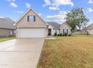 206 Valcour Pl, Youngsville, LA 70592