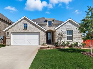 817 Alderwood Dr, Red Oak, TX 75154