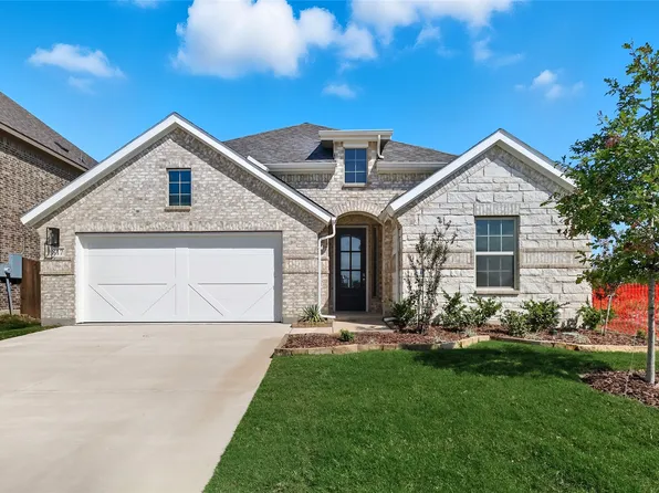 817 Alderwood Dr, Red Oak, TX 75154