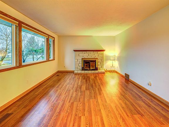 3rd image of 23304 E Joseph Ave