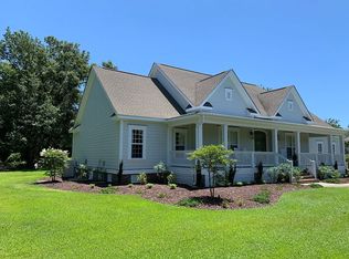 203 W Promenade Ln, Hampstead, NC 28443