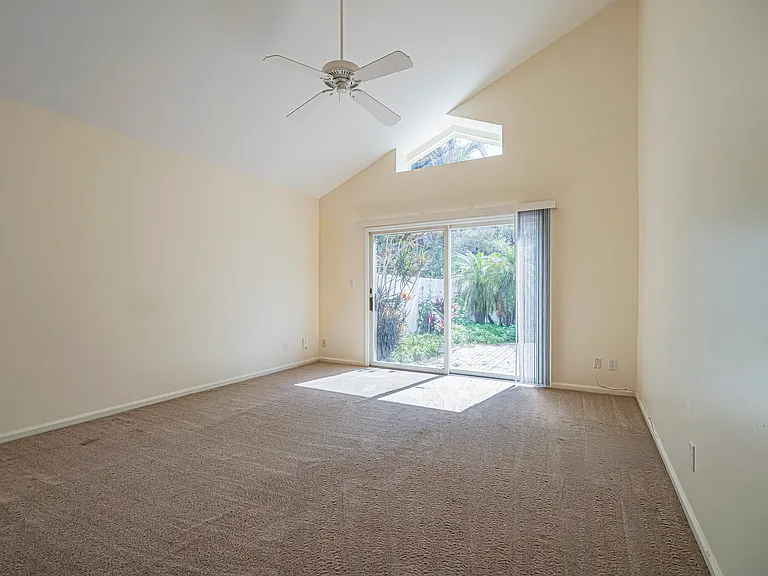 131 Peppertree Dr #21 — Photo 20