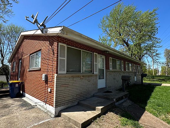 3rd image of 3907 Geraldine Ave #3907