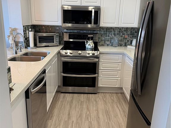 5th image of 525 E Seaside Way Unit 508