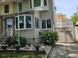 77-52 76th St #2, Ridgewood, NY 11385