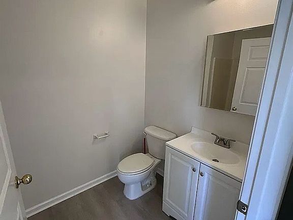 4th image of 50 Smith Rd #52-B