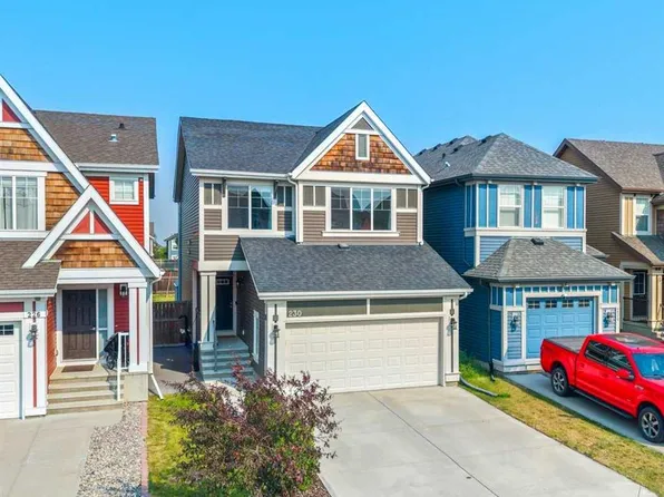 230 W Auburn Crest Way SE, Calgary, AB T3M 1T6