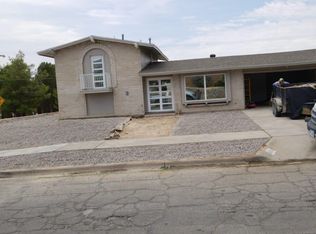 5401 Carousel Dr, El Paso, TX 79912