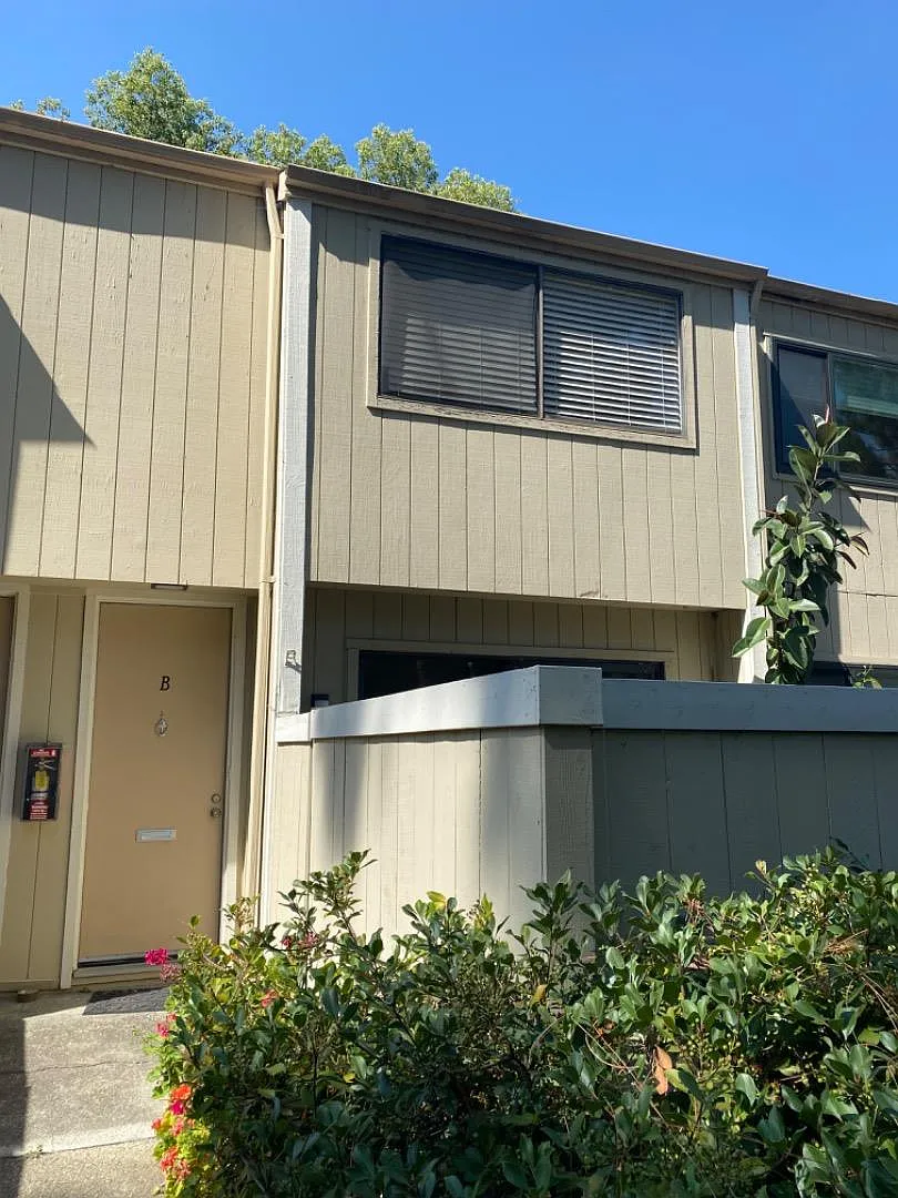 3017 Kaiser Dr Unit B photo 1