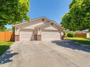 2902 N Quarrystone Way, Meridian, ID 83646